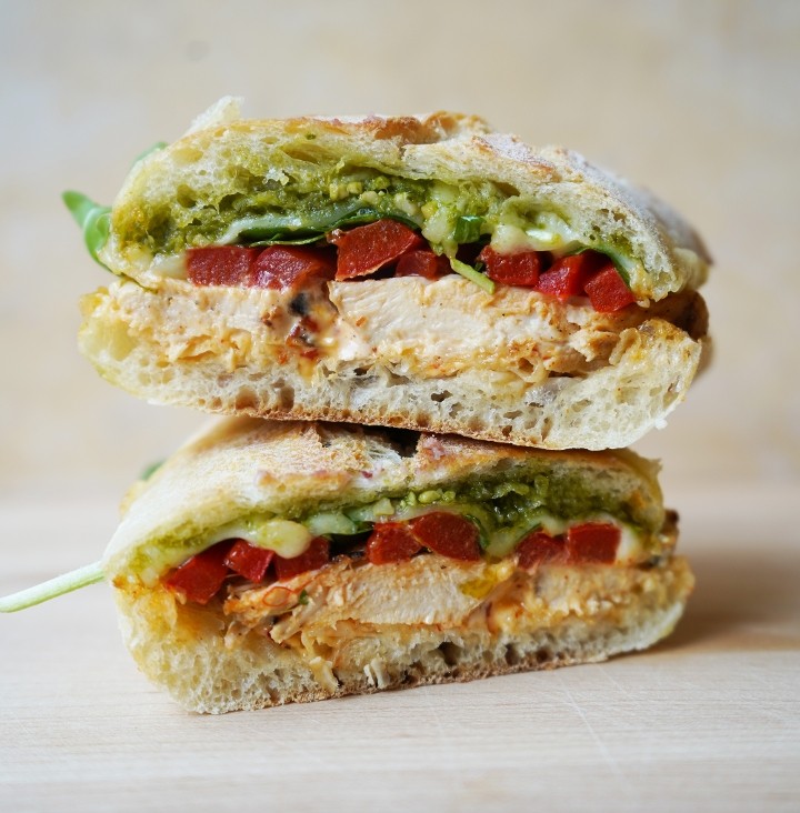 Pesto & Peppers Grilled Chicken Sandwich