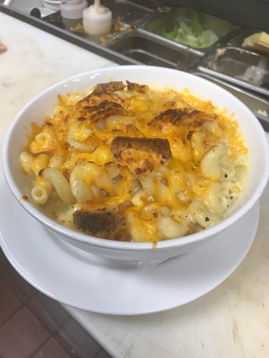 BYO Mac & Beer Cheese