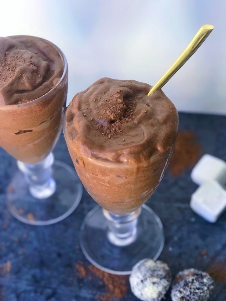 Chocolate Frosty Smoothie (Blended)