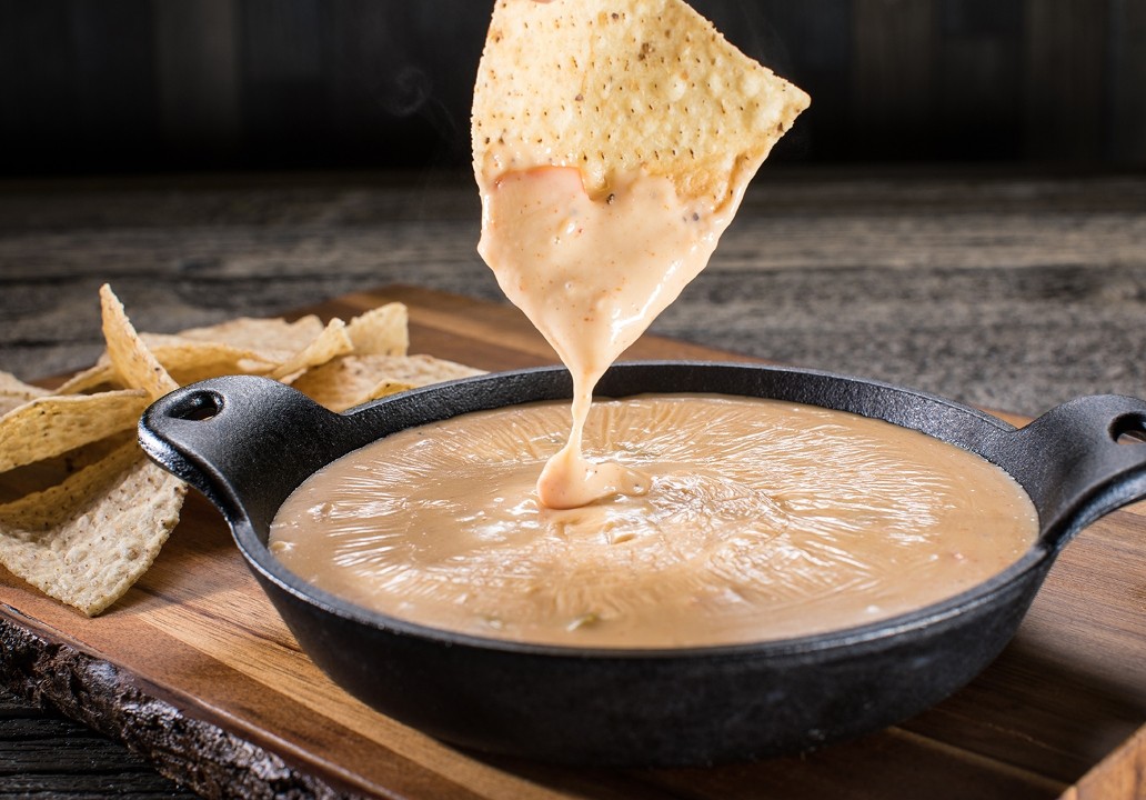 Small Queso Dip & Chips