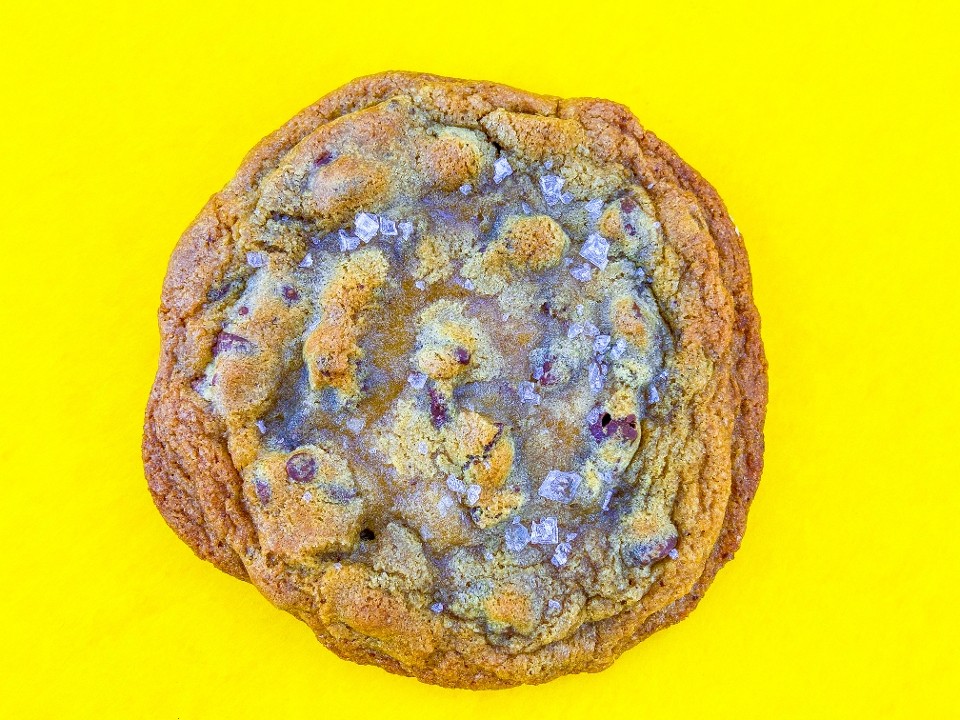 BROWN BUTTER CHOCOLATE CHUNK COOKIE
