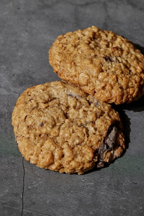 Chai Chocolate Oat Cookie