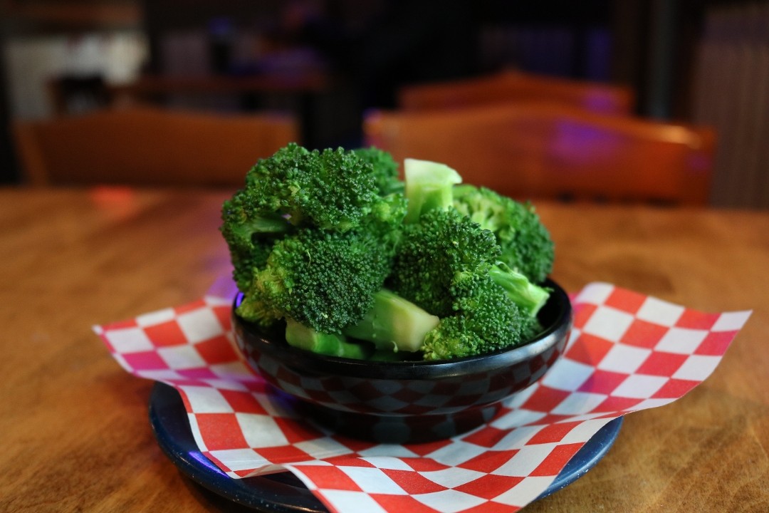 Steamed Broccoli Side
