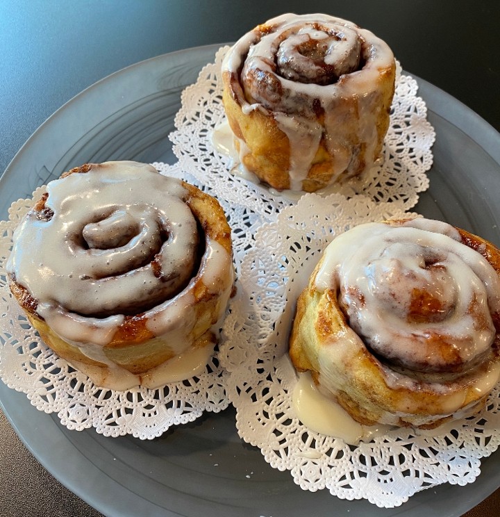 4 Pack GF FRESH Jumbo Cinn. Rolls