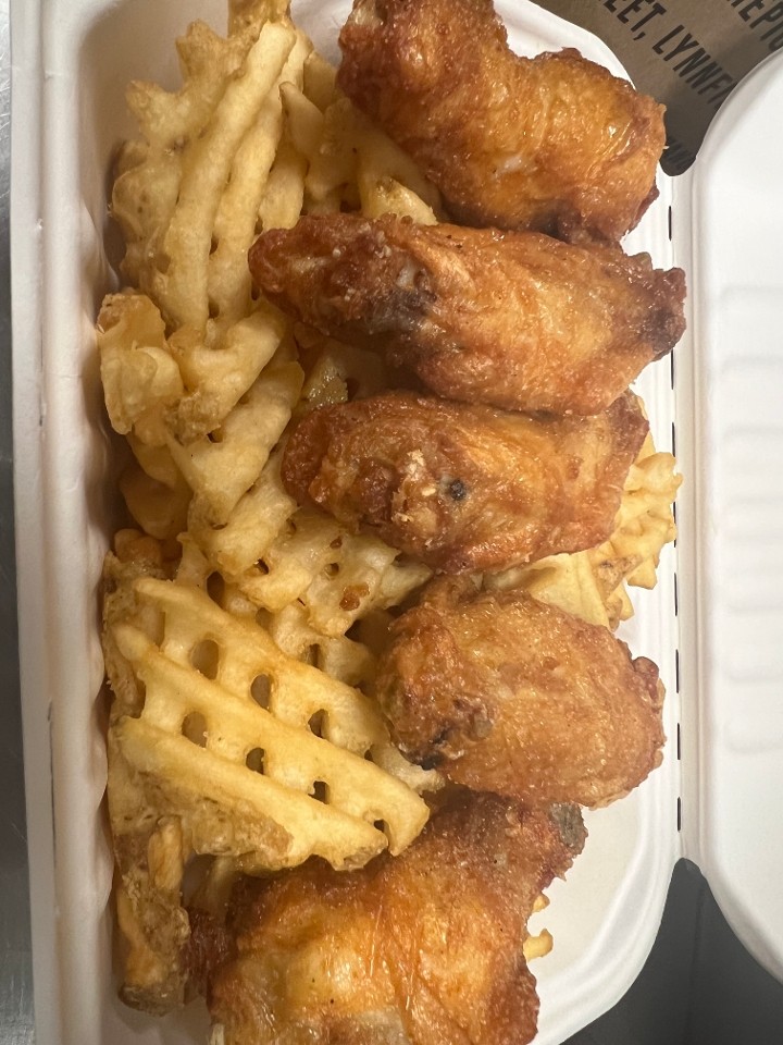 5 Chicken Wings with Waffle Fries