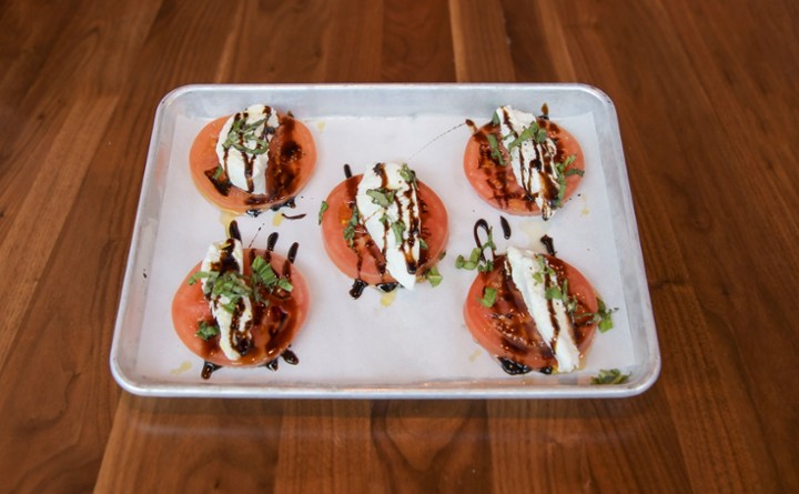 CAPRESE SALAD (FULL)