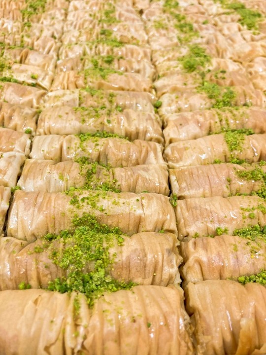 Baklava (4pc Rolls)