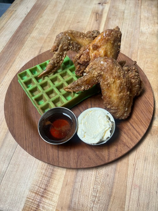 NEW ITEM!! Lo’s Pandan Waffle & Bé Ù’s Double Fried Chicken Wings