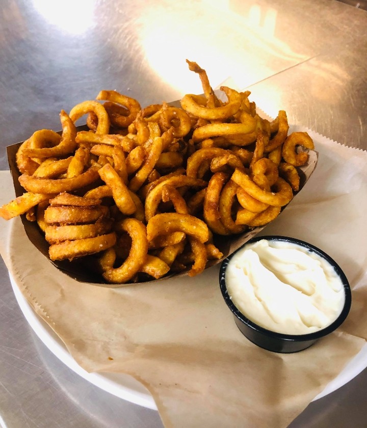 Basket Curly Fries