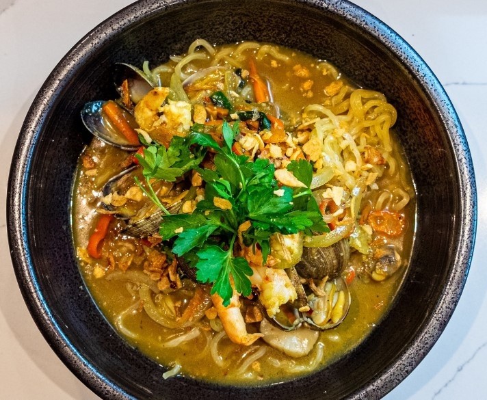 Seafood Curry Noodle Soup
