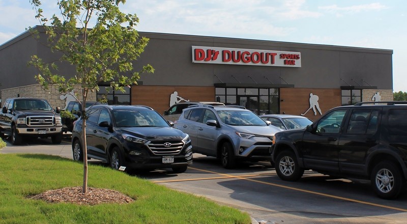 DJ's Dugout Elkhorn