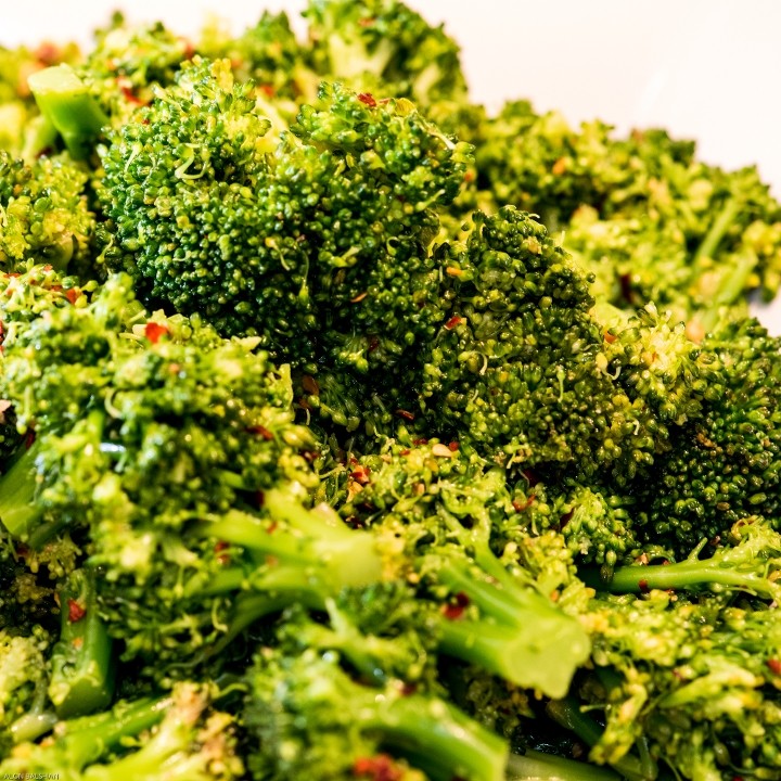 Broccoli (by the pound)