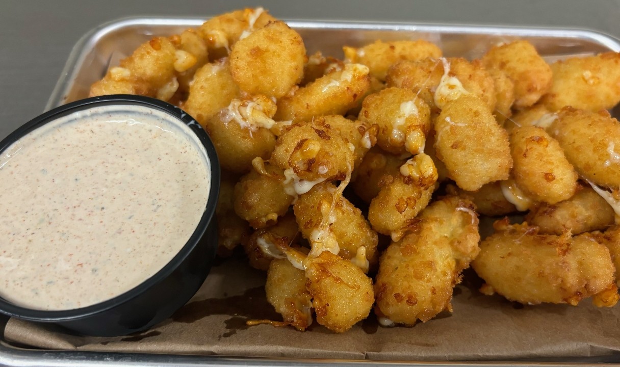 FRIED CHEESE CURDS