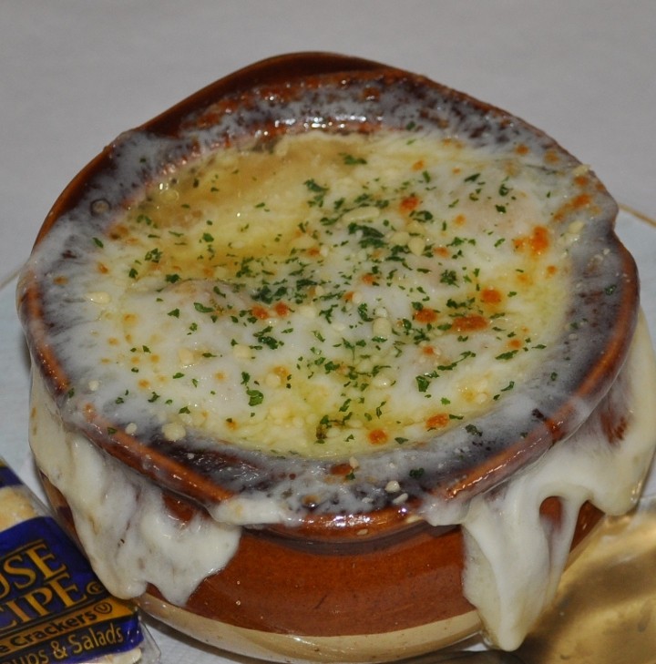CROCK OF FRENCH ONION