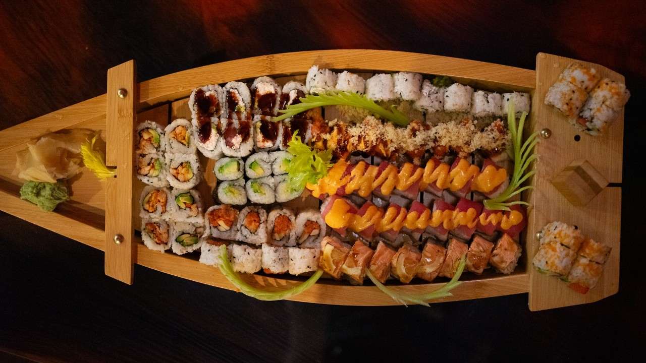 Bukan Sushi Platter  (Pick 10)