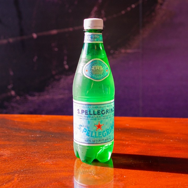 Sparkling Water (Pellegrino)