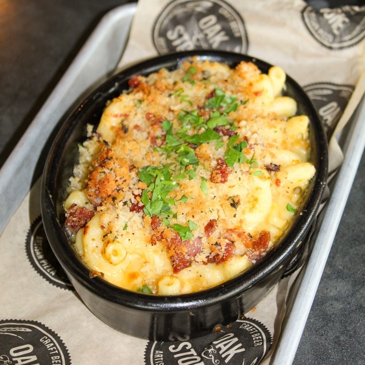 SMOKEY GOUDA MAC N CHEESE