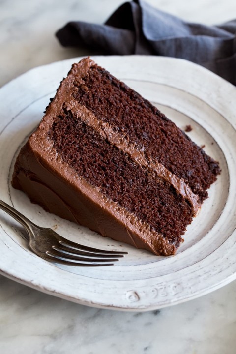 CHOCOLATE CAKE