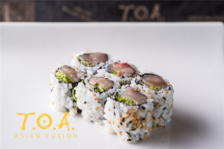 Yellowtail Scallion Roll