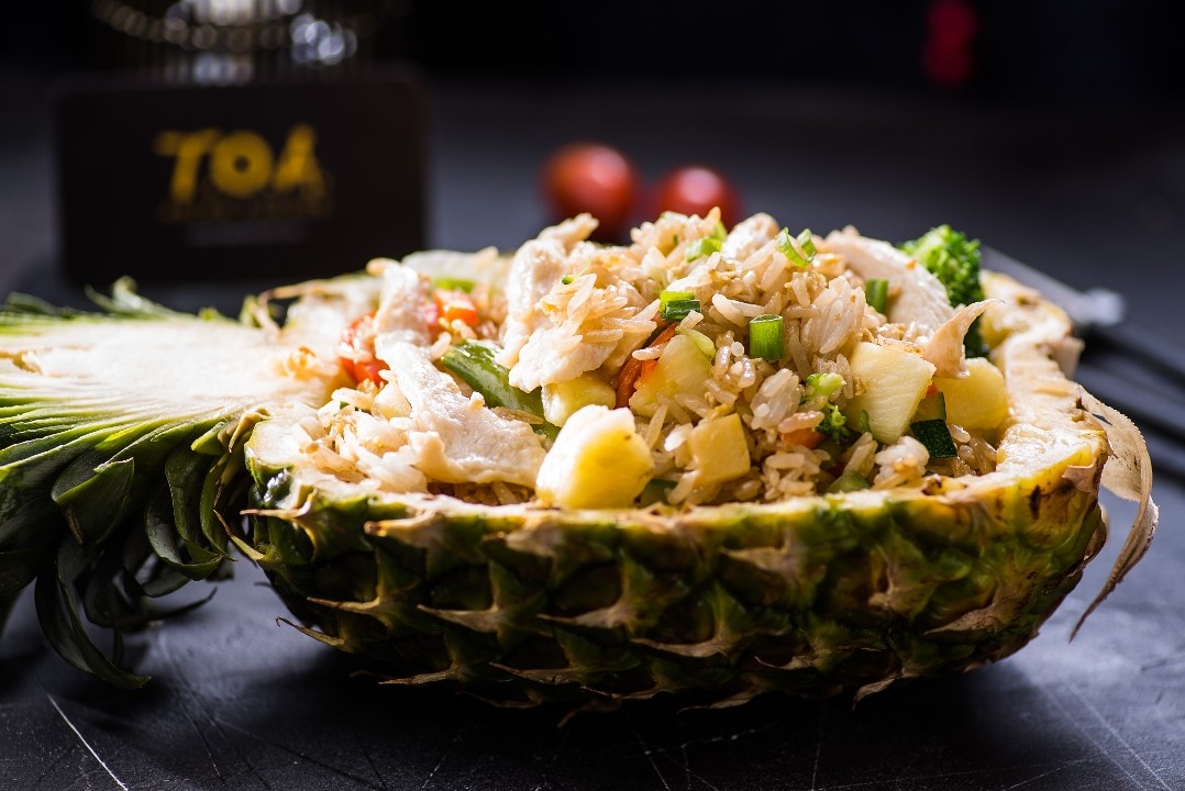 Lunch-Pineapple Fried Rice Chicken