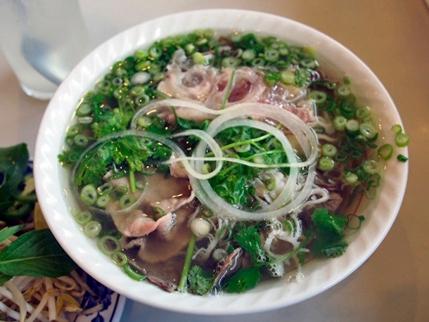 6. Pho Nam Gau Gan