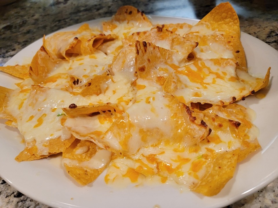 Cheese nachos
