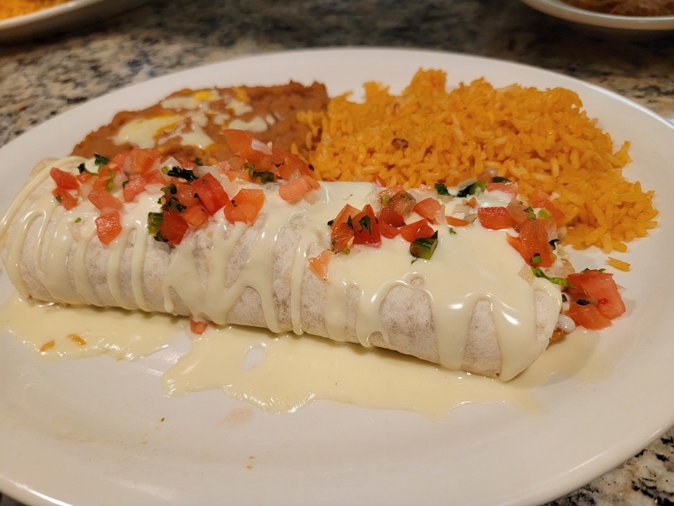 Los Cantaros Burrito