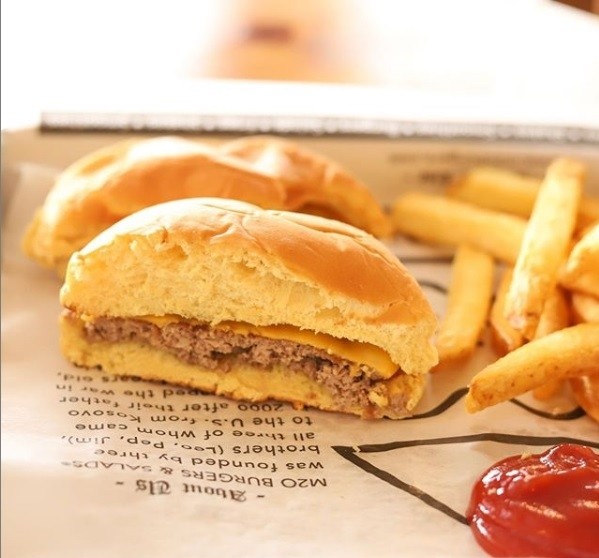 Jr Burger (Fries & Drink)