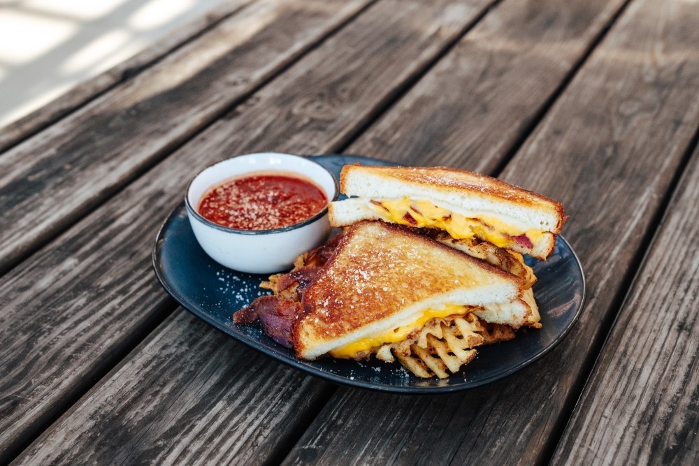 10 Grown-Up Grilled Cheese