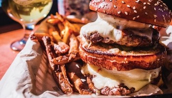 BURGER BAR & GRILL (Brunch on Sunday) 831 College Parkway