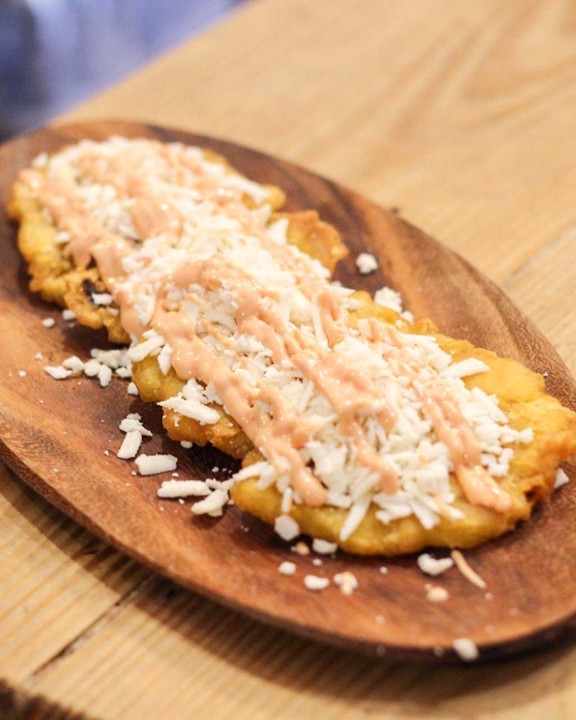 TOSTONES