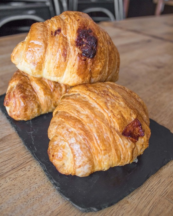 NUTELLA CROISSANT