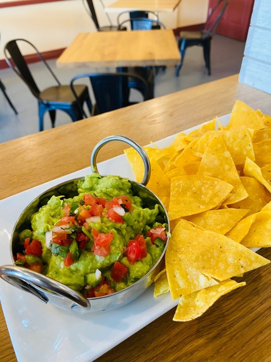 Guacamole & Chips