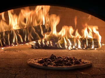 Cafotteria Modern Eatery Wood oven Pizza