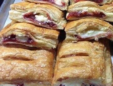 Pastelitos de Guayaba + Queso