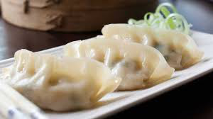 STEAMED CHICKEN GYOZA (5)