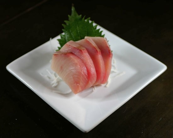 Yellowtail / Hamachi Sashimi