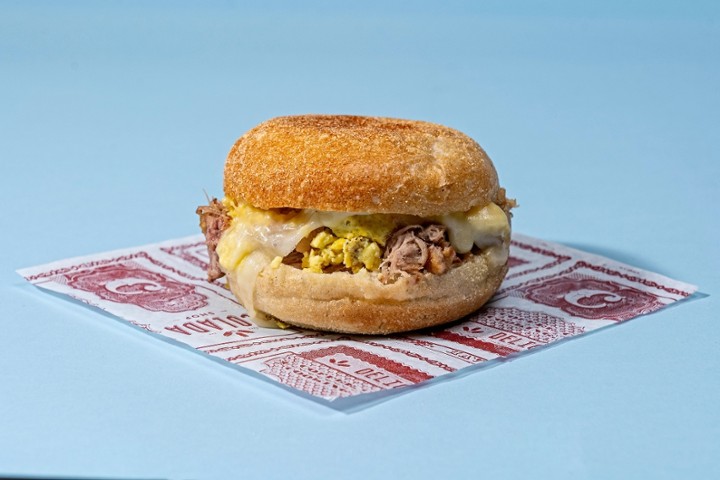 MOJO PORK BREAKFAST SANDWICH