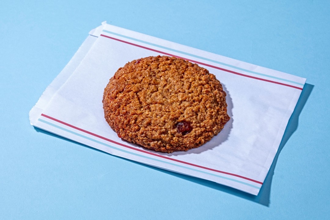 GUAVA OATMEAL COOKIE
