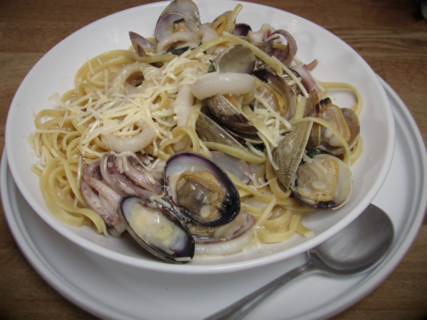 Linguini Calamari & Clams