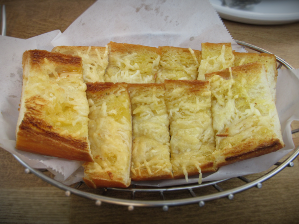 Half Garlic Cheese Bread