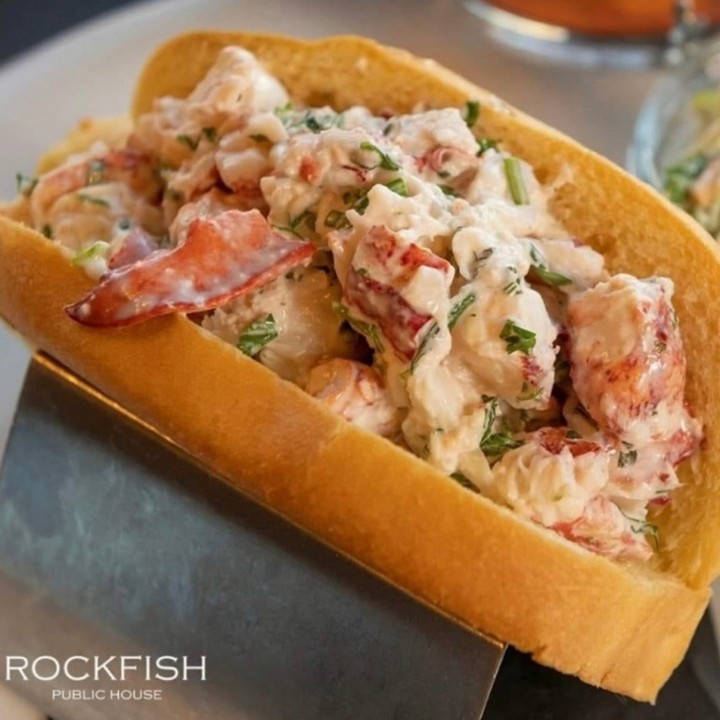 CHILLED LOBSTER ROLL