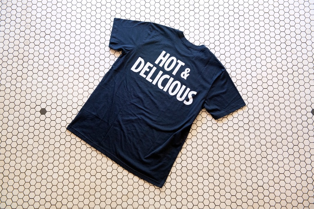 Hot & Delicious T-shirt - Navy