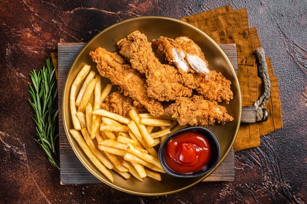 Chicken tender with fries (3pcs)