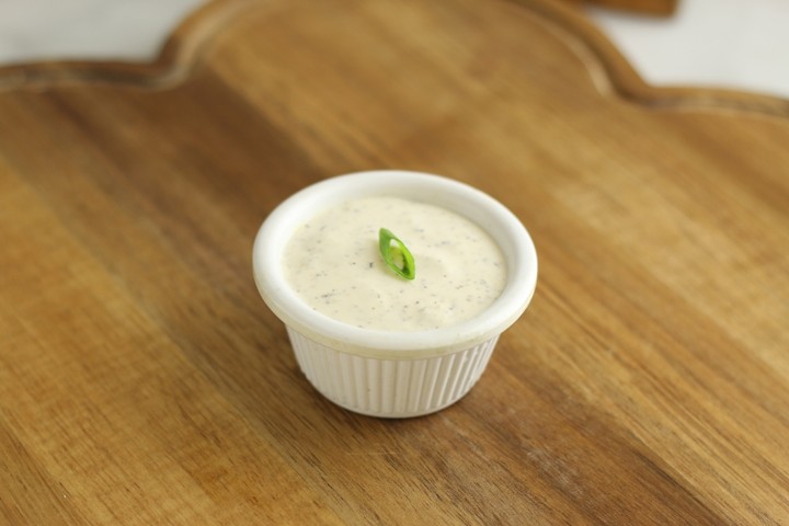 Parmesan Peppercorn Dressing (8 oz)