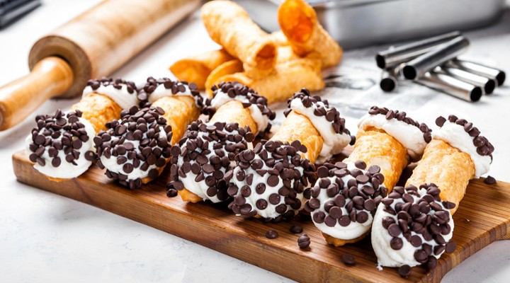 12 Original Large Cannoli