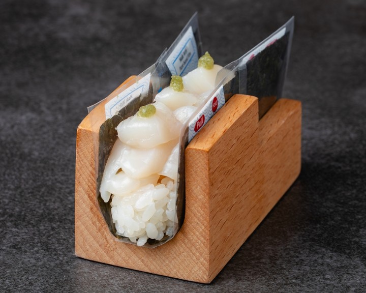 Hokkaido Scallops Hand Roll