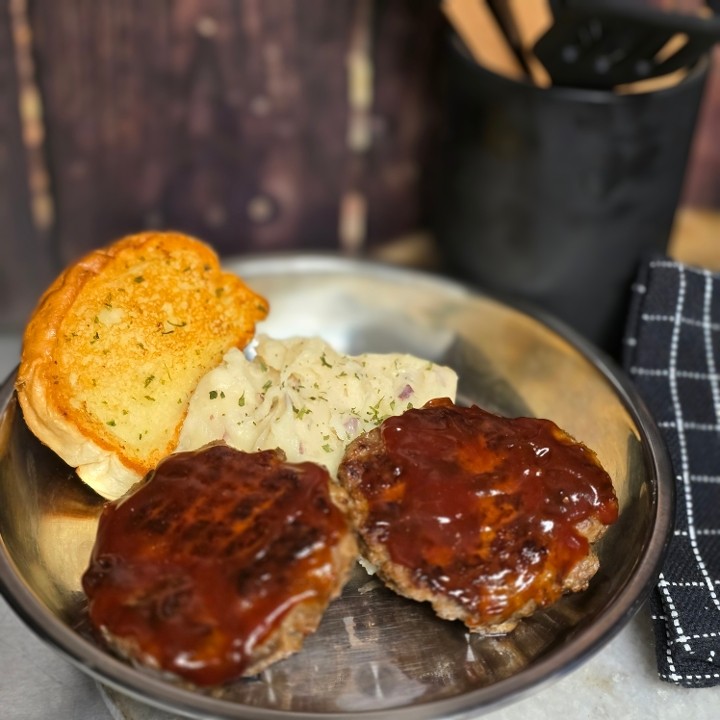Columbus *New* Apple Caramel Crumb Cake