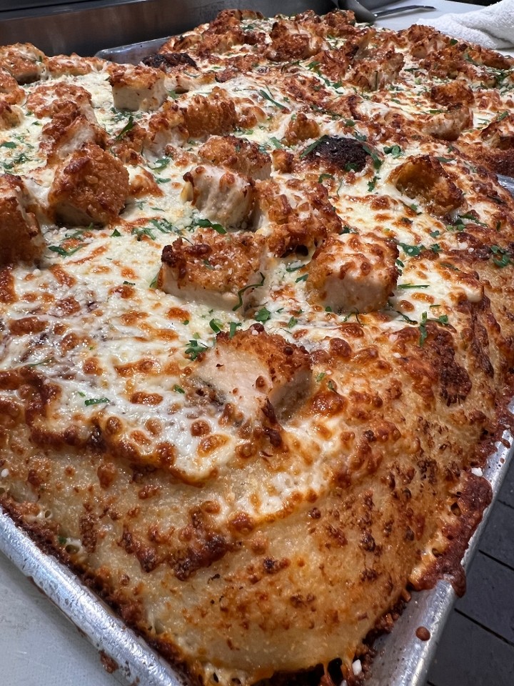 Chicken Alferdo Sfincione