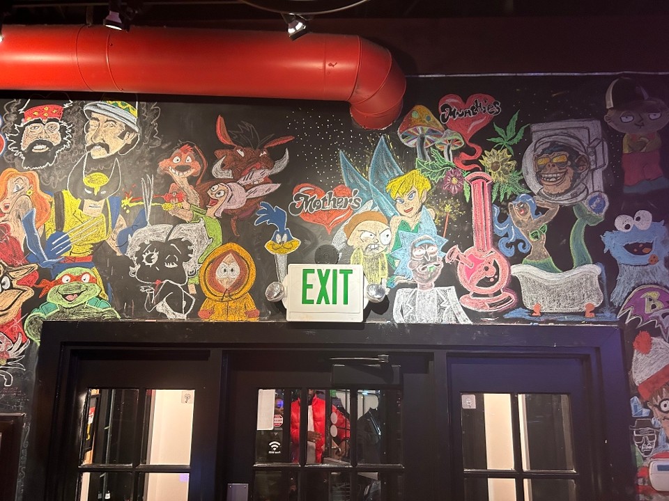 Mother's North Grille 2450 Broad Ave